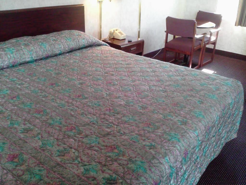 Budget Host Inn Somerset Kültér fotó